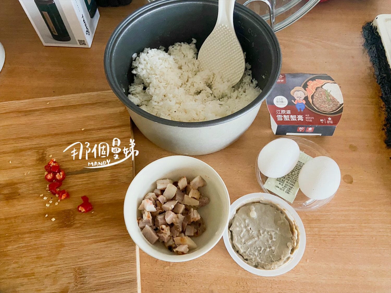 全家蟹膏吃法?韓國人最愛的蟹膏炒飯食譜 - 第3張圖